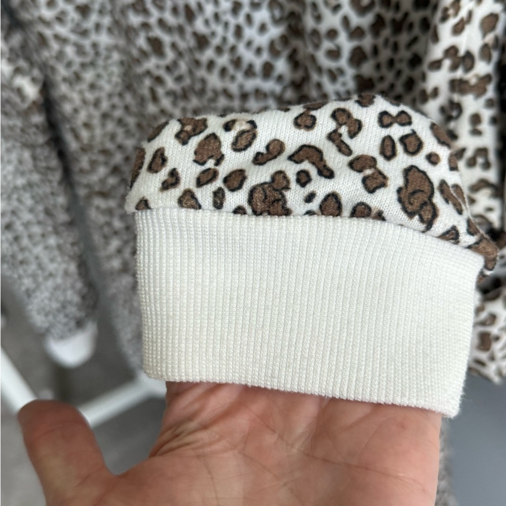 Source Unknown Leopard Print Sweatshirt - image 3
